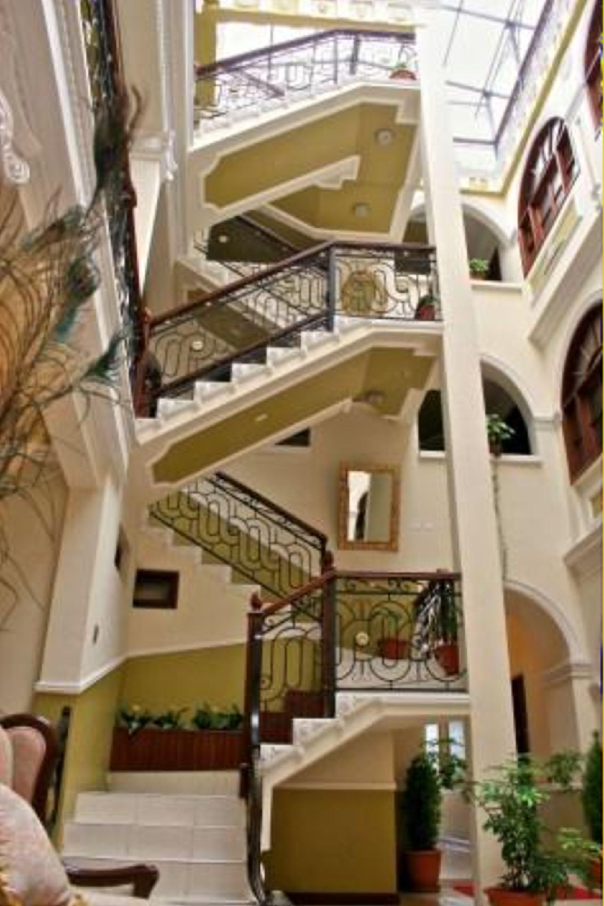 San Marino Royal Hotel Sucre Exterior photo