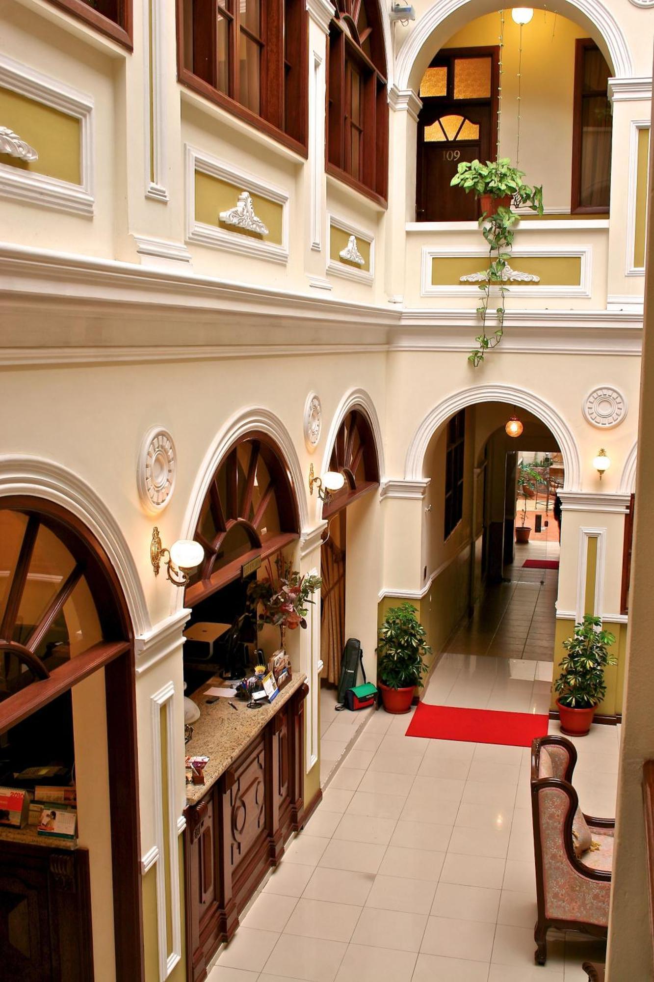 San Marino Royal Hotel Sucre Exterior photo