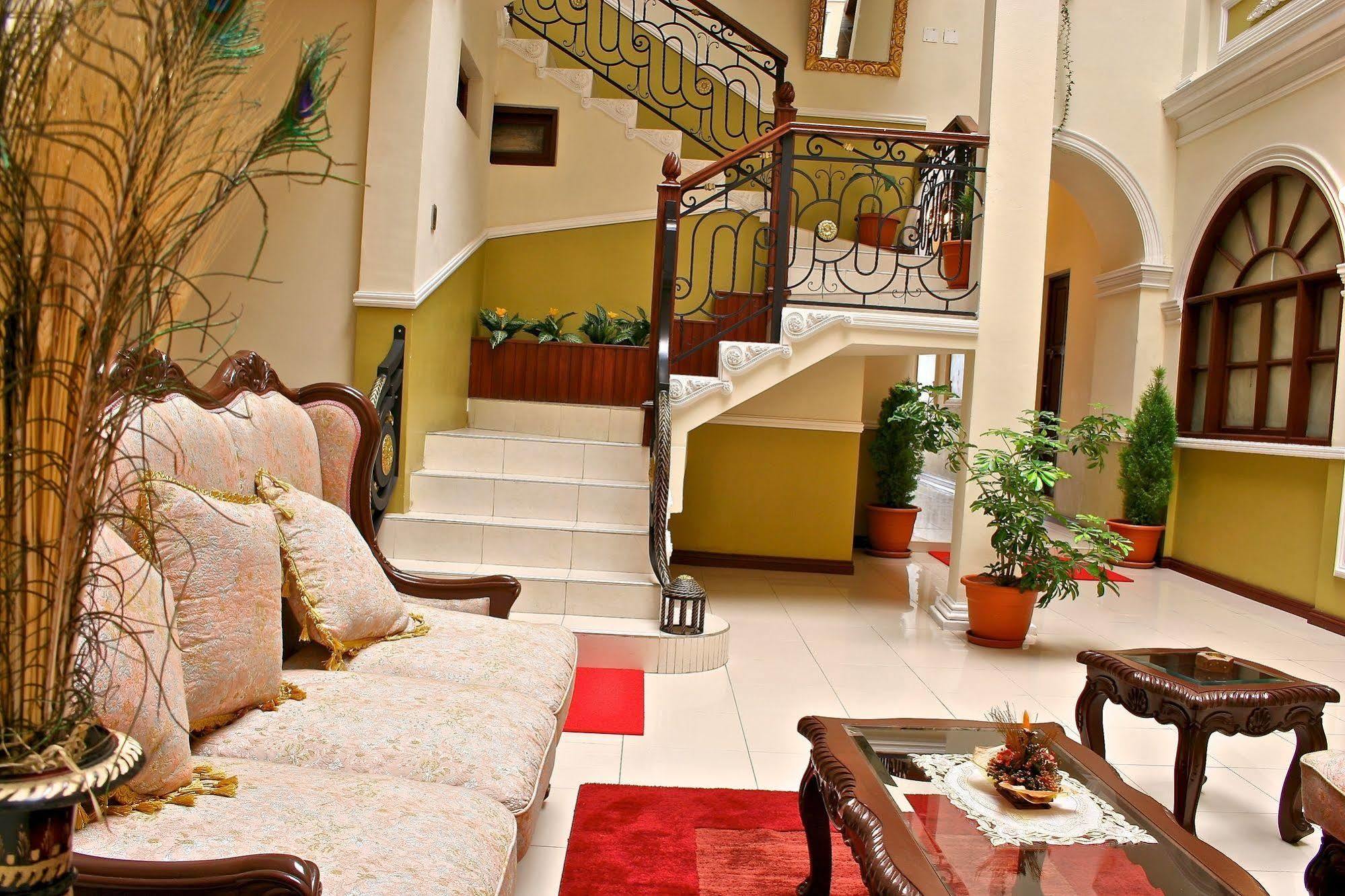 San Marino Royal Hotel Sucre Exterior photo